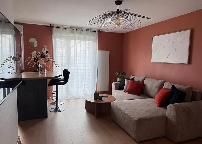 Le Terracotta - Parking Prive Langres